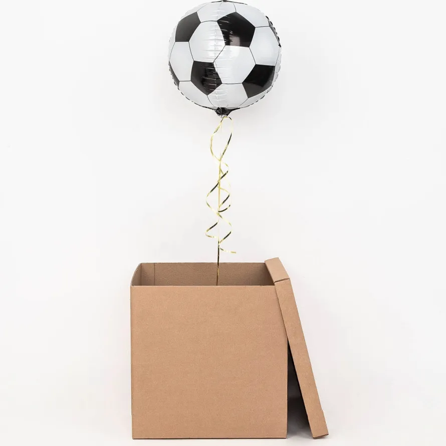 Balon w pudełku z kartką KRÓL STRZELCÓW prezent dla piłkarza