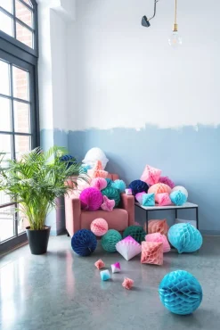 Dekoracja papierowa HONEYCOMB niebieska 40cm