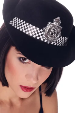 Kapelusz policjantki