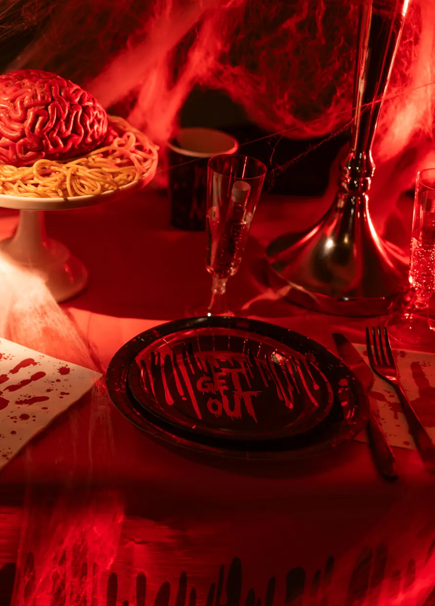 Papierowe talerzyki na halloween GET OUT