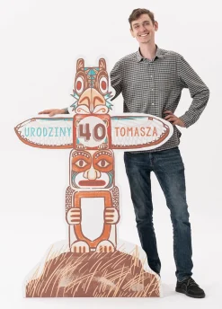 Personalizowany stand urodzinowy TOTEM