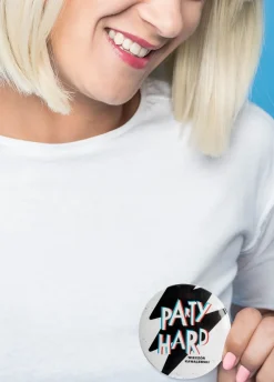 Przypinka na wieczór kawalerski PARTY HARD 7,5cm
